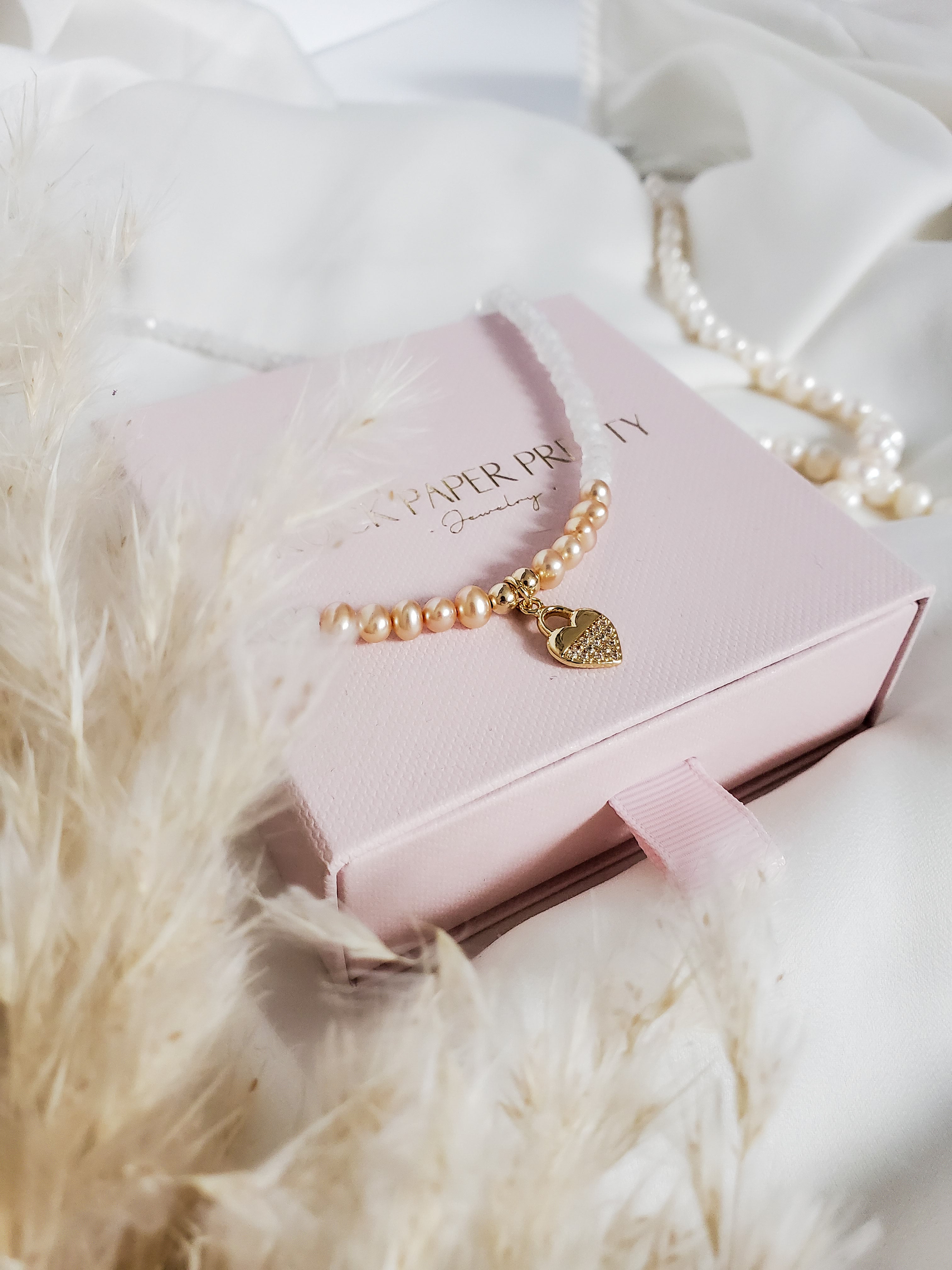 One Heart Necklace