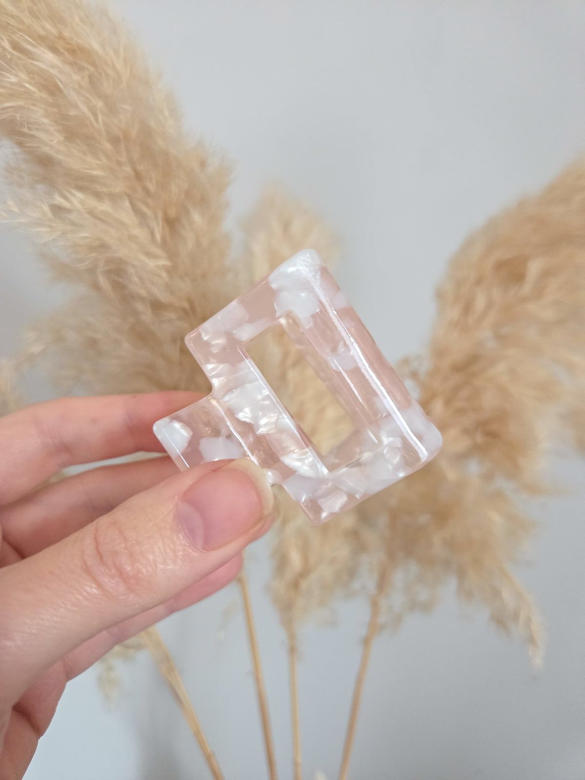 Amelie Small Claw Clip