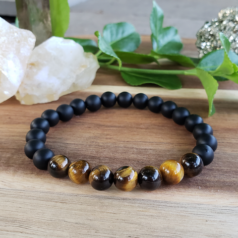 Onyx and tiger s eye bracelet
