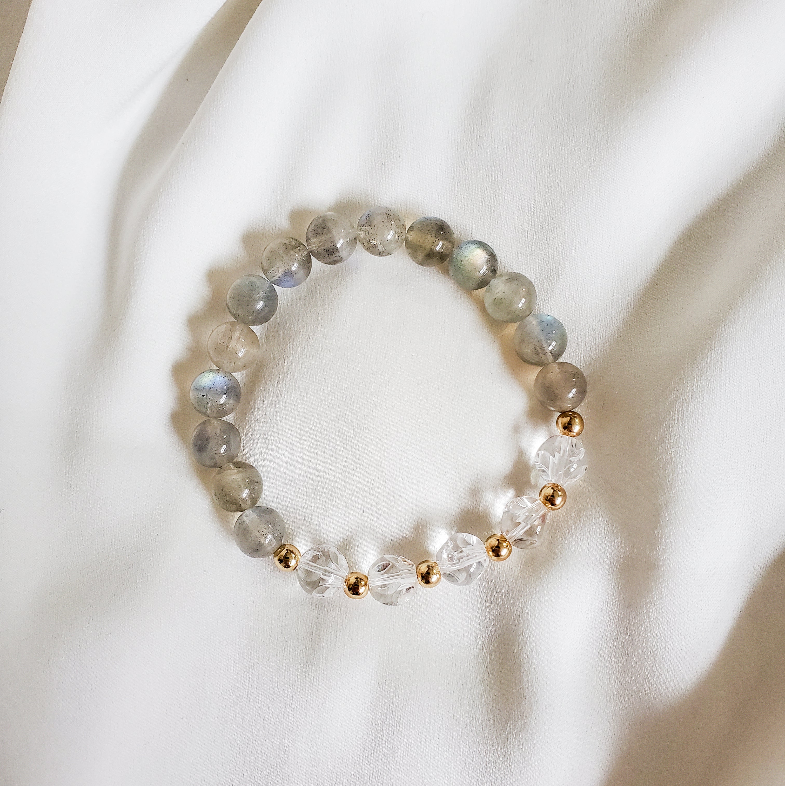 labradorite and clear quartz beaded bracelet